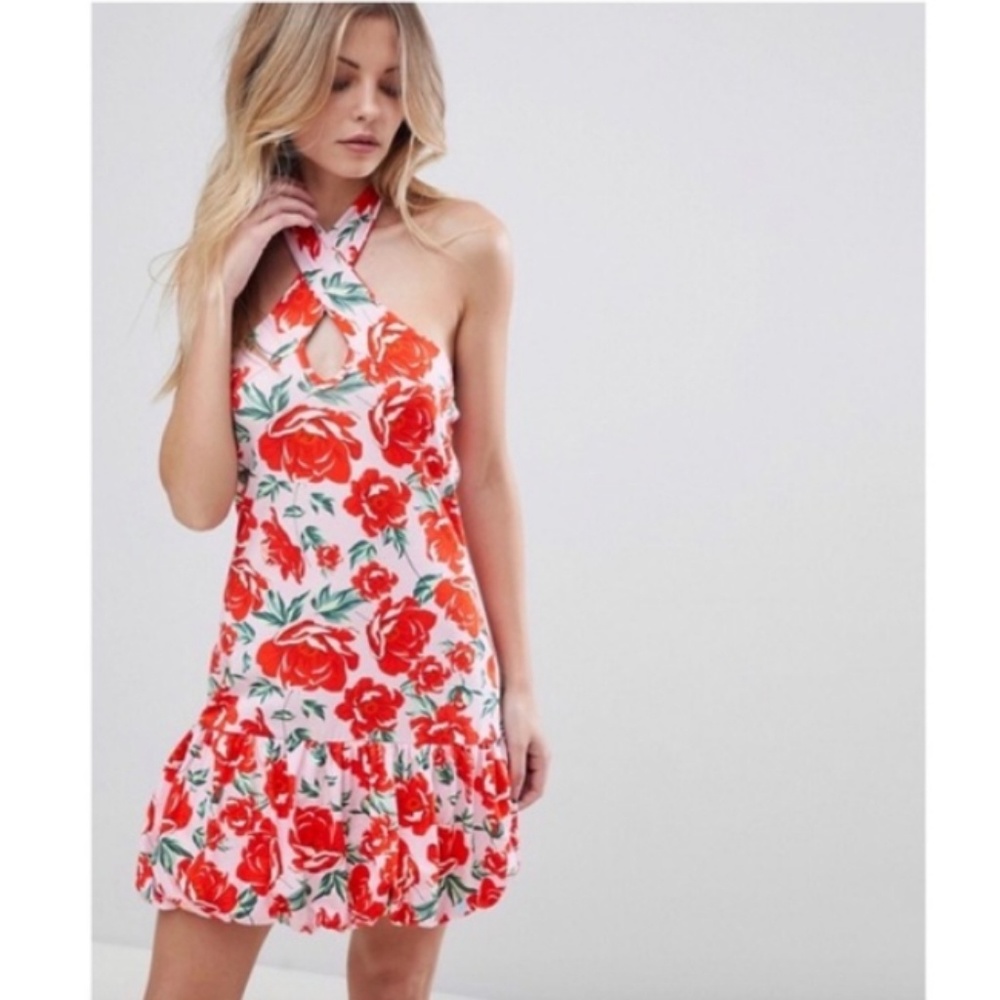 ⭐️ ASOS Mini Floral Bodycon Dress